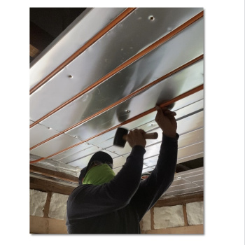 FlowTech HVAC worker in Santa Cruz